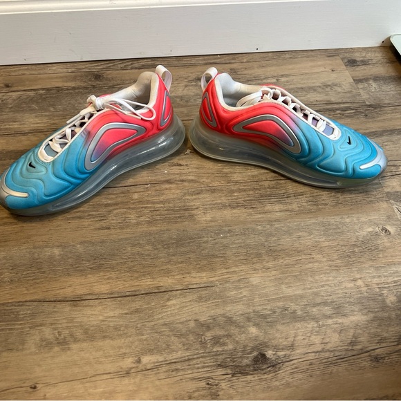 Nike Air Max 720 Lava Glow
Blue Fury Shoes - Picture 1 of 7